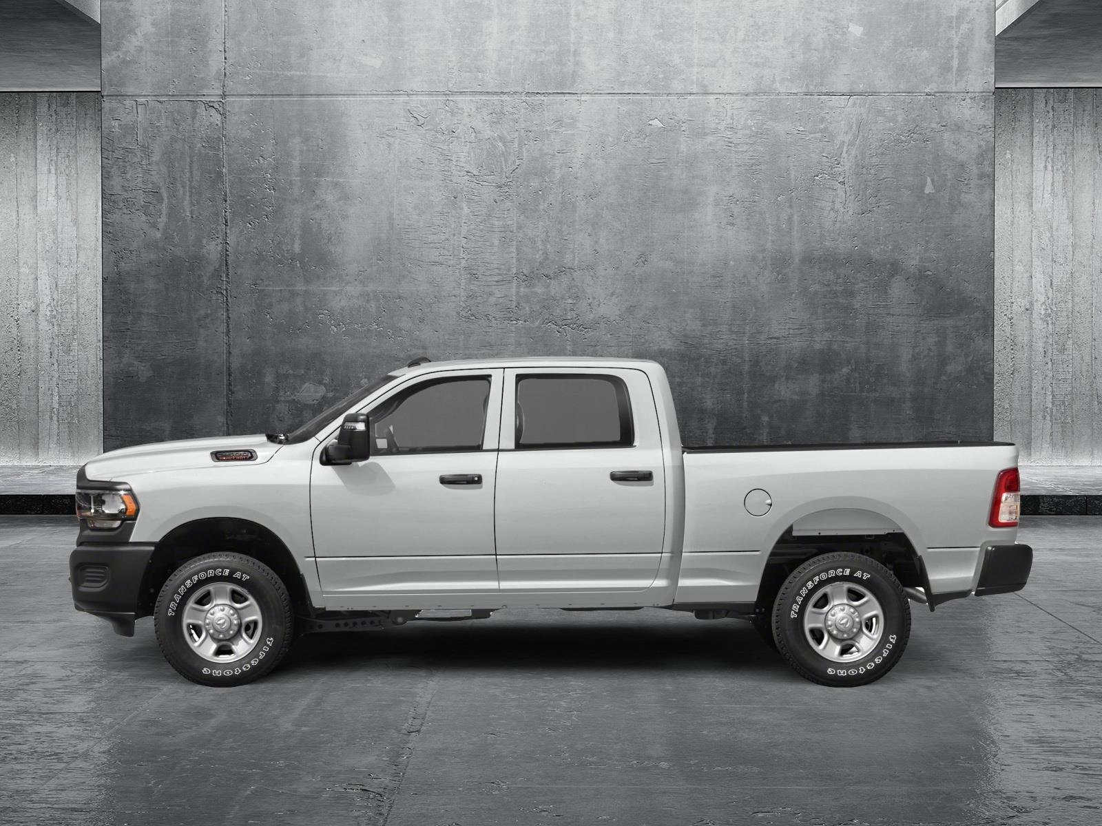 2025 Ram 2500 Tradesman photo 3
