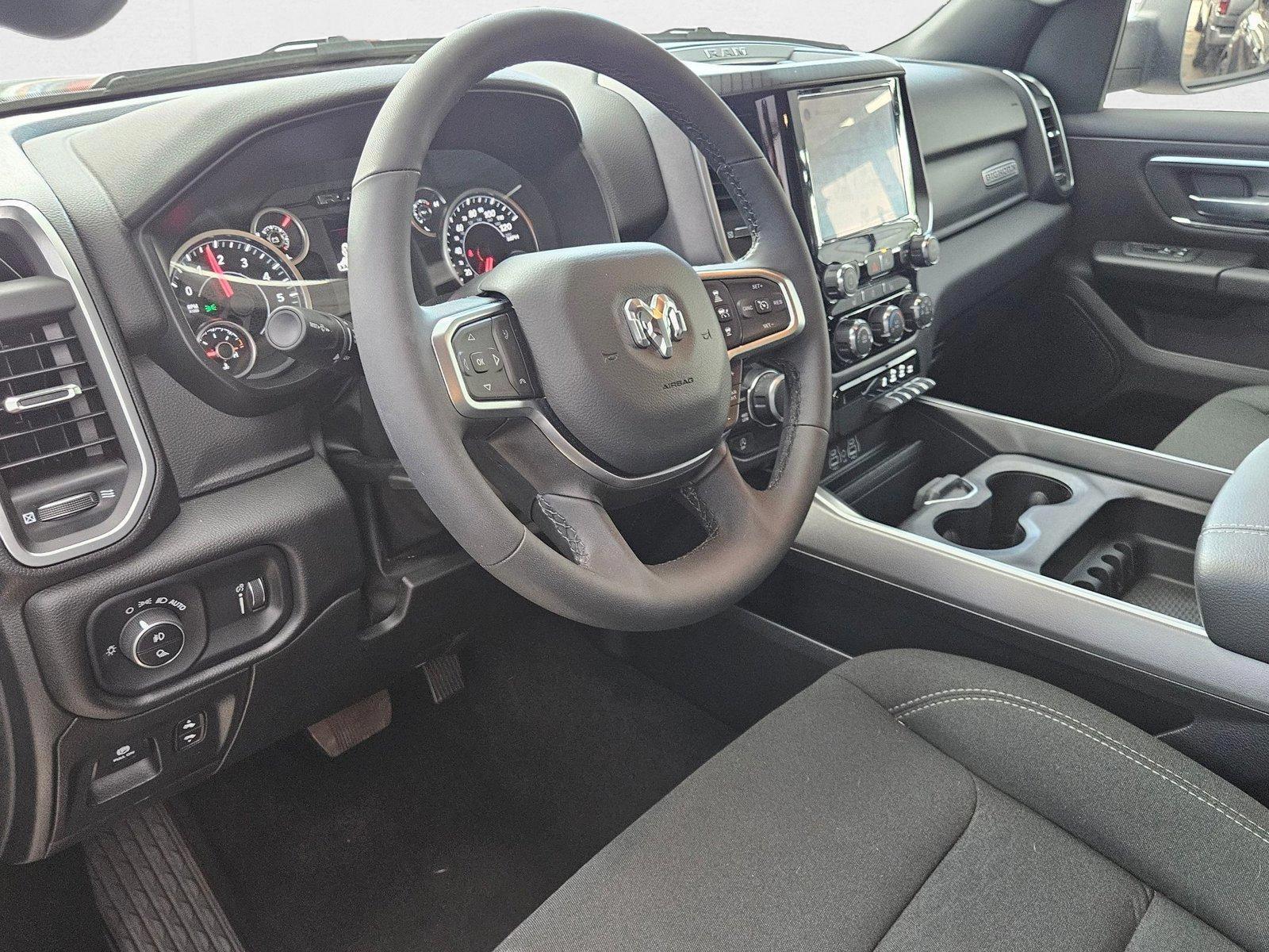 2025 Ram 1500 Big Horn photo 3