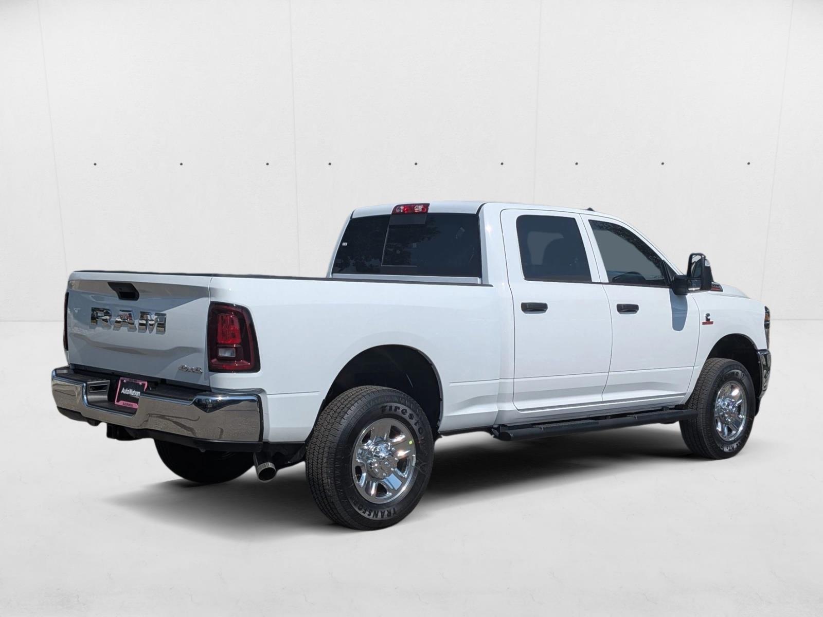 2026 Ram 3500 Tradesman photo 2