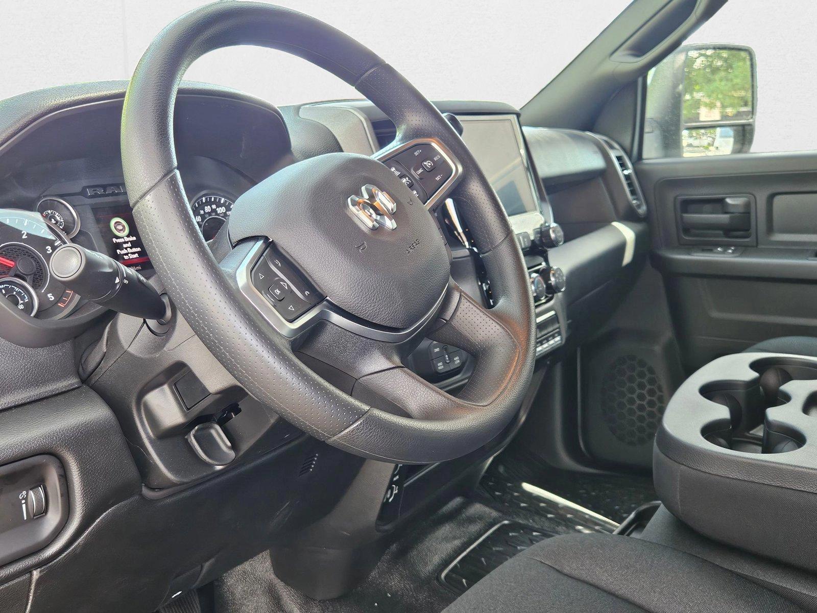 2025 Ram 3500 Tradesman photo 3
