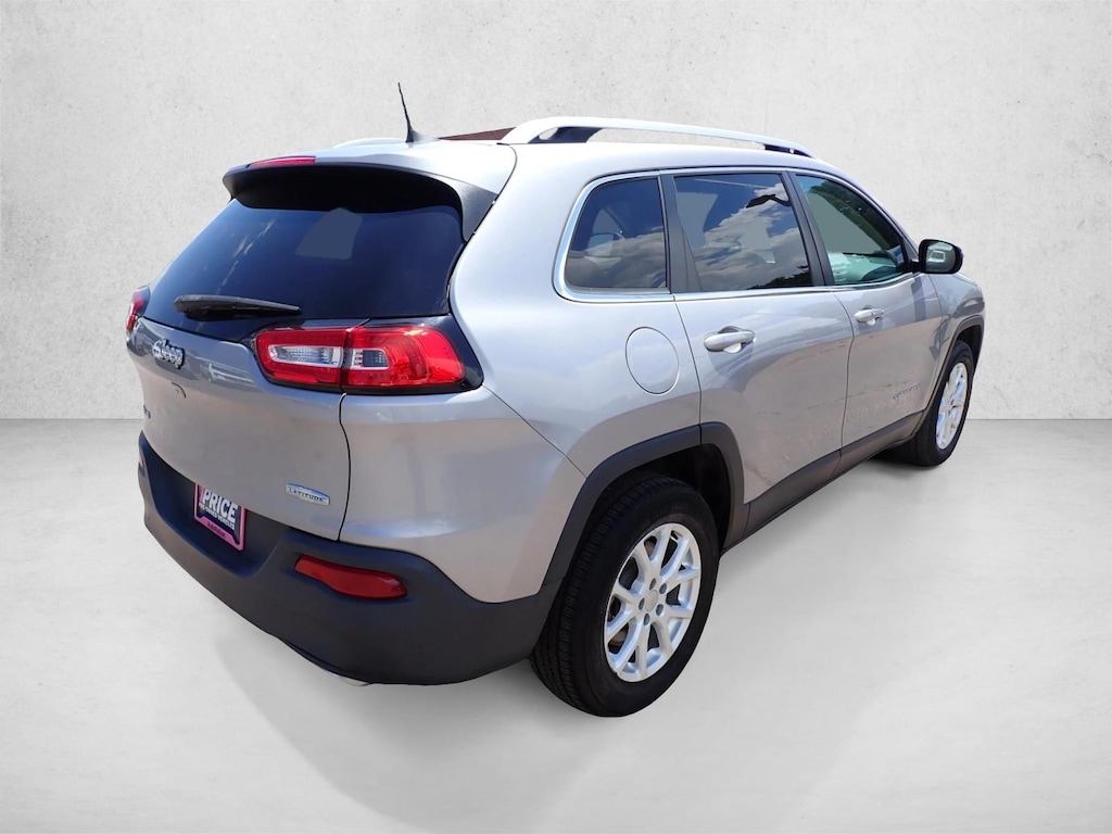 Used 2018 Jeep Cherokee Latitude Plus Sport Utility