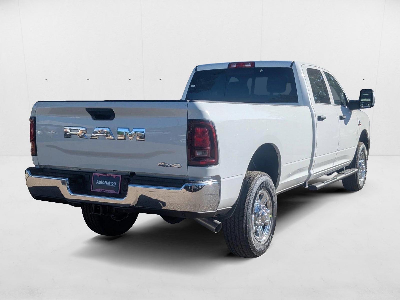 2025 Ram 2500 Tradesman photo 2