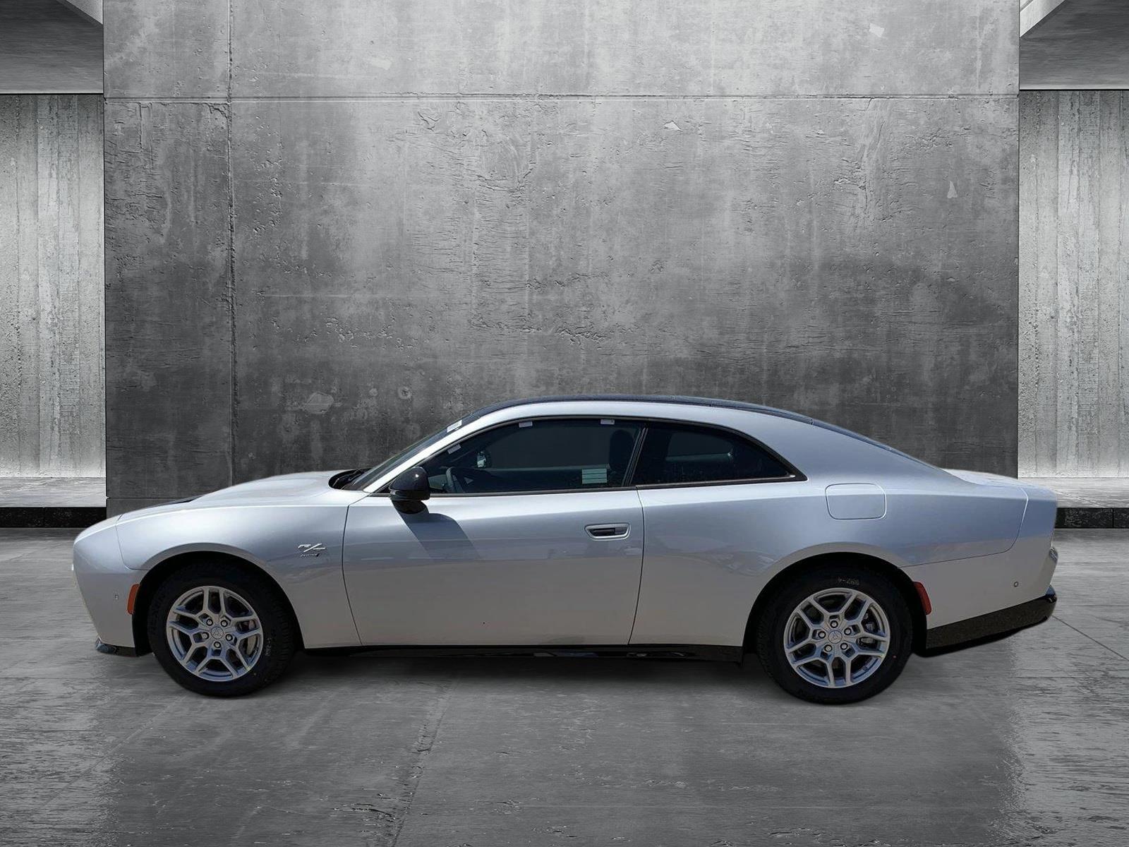 2025 Dodge Charger R/T photo 2