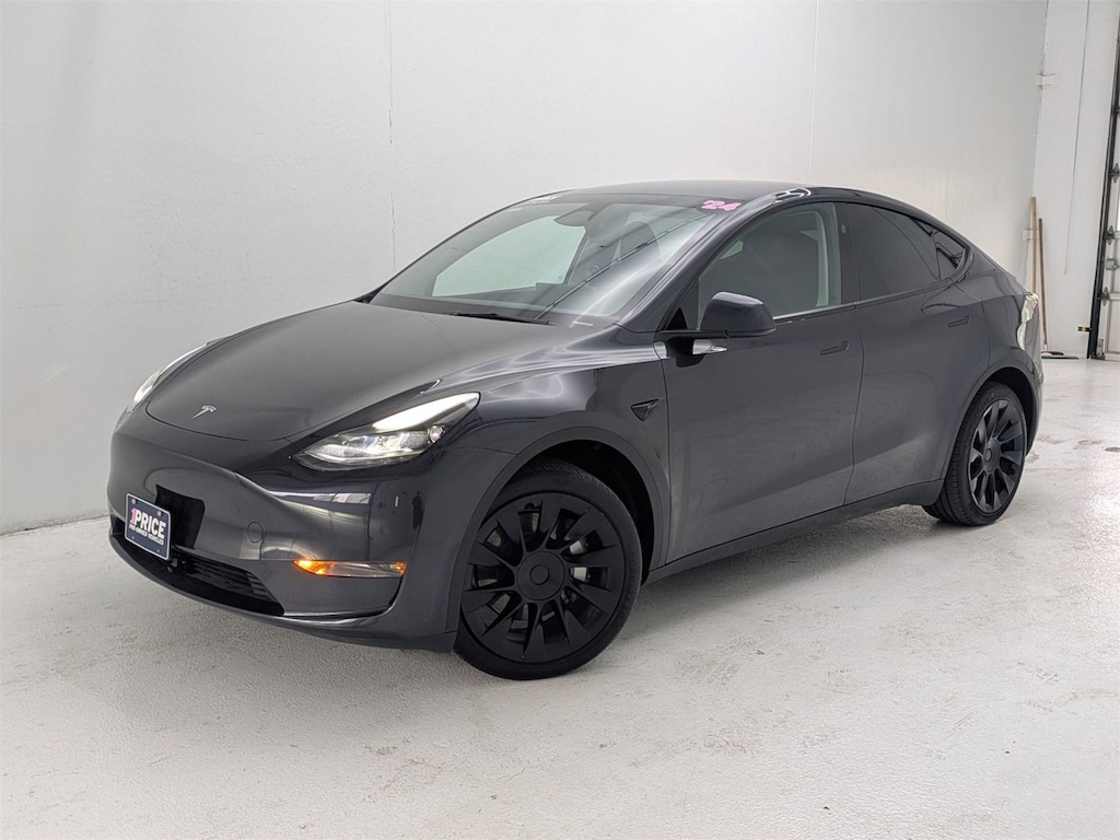 Used 2024 Tesla Model Y Long Range Sport Utility