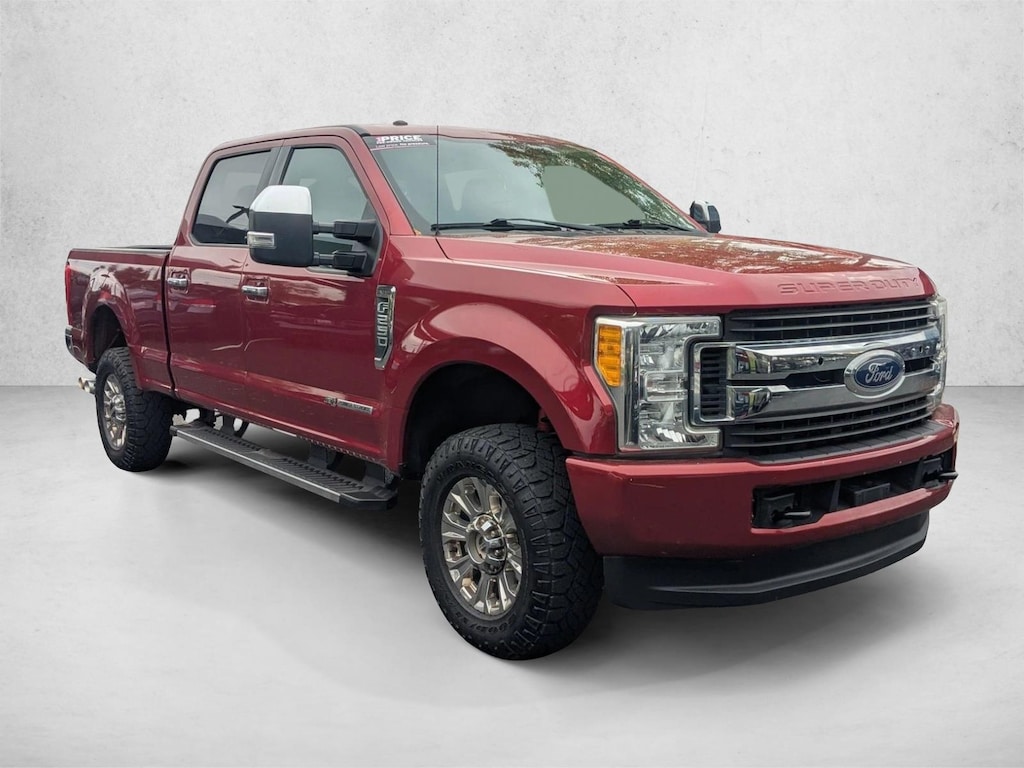 Used 2017 Ford F-250 XLT Crew Cab Pickup