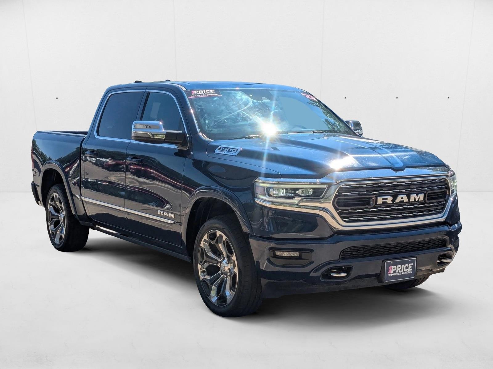 2023 Ram 1500 Limited photo 3