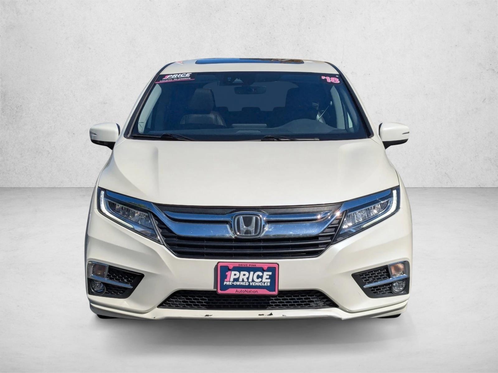 2018 Honda Odyssey Elite photo 2