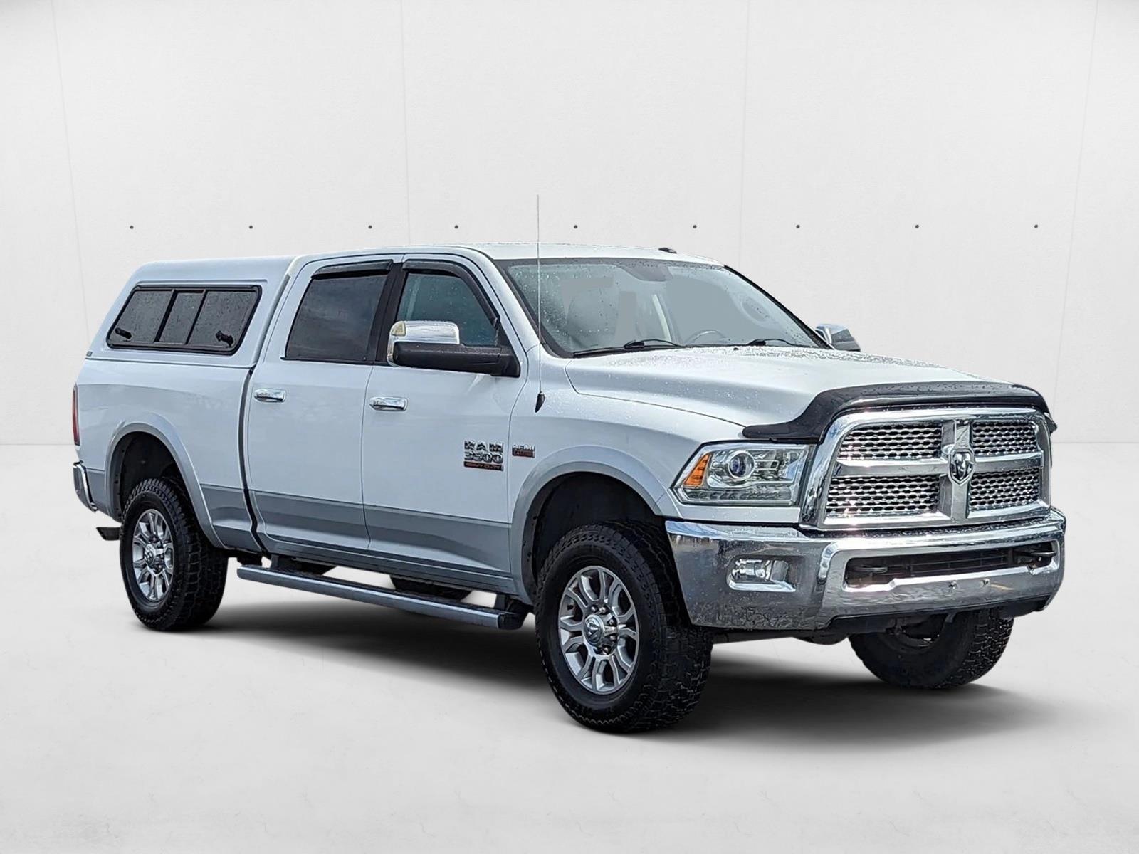 2015 Ram 3500 Laramie photo 3