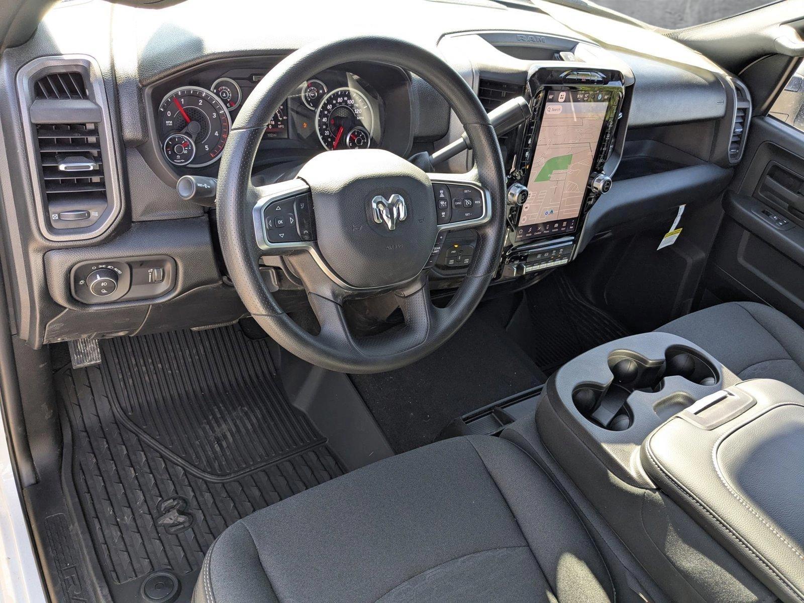 2025 Ram 3500 Tradesman photo 3