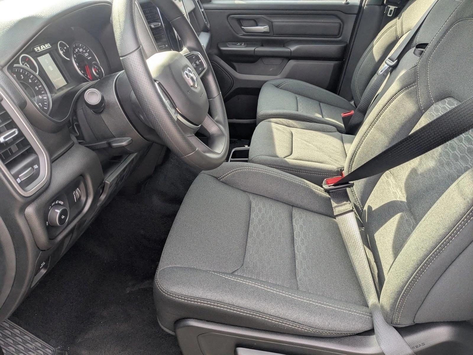 2026 Ram 1500 Tradesman photo 4