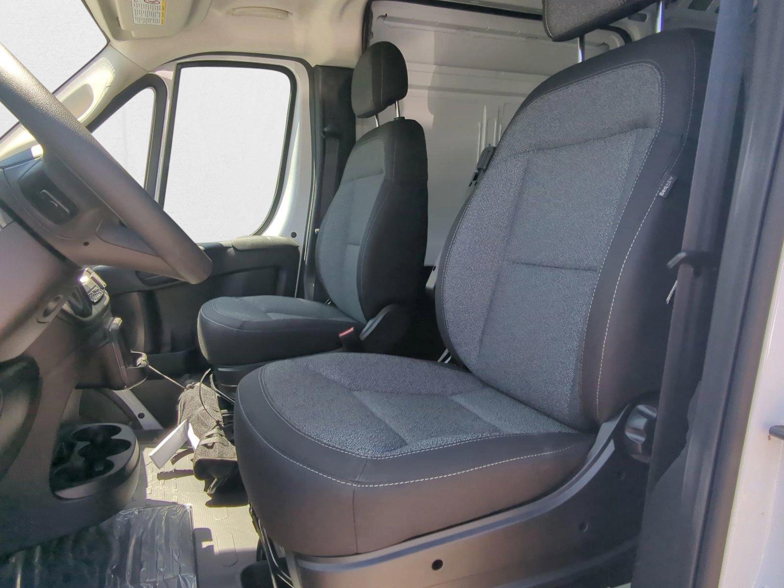 2025 Ram ProMaster 2500 Cargo Van photo 3