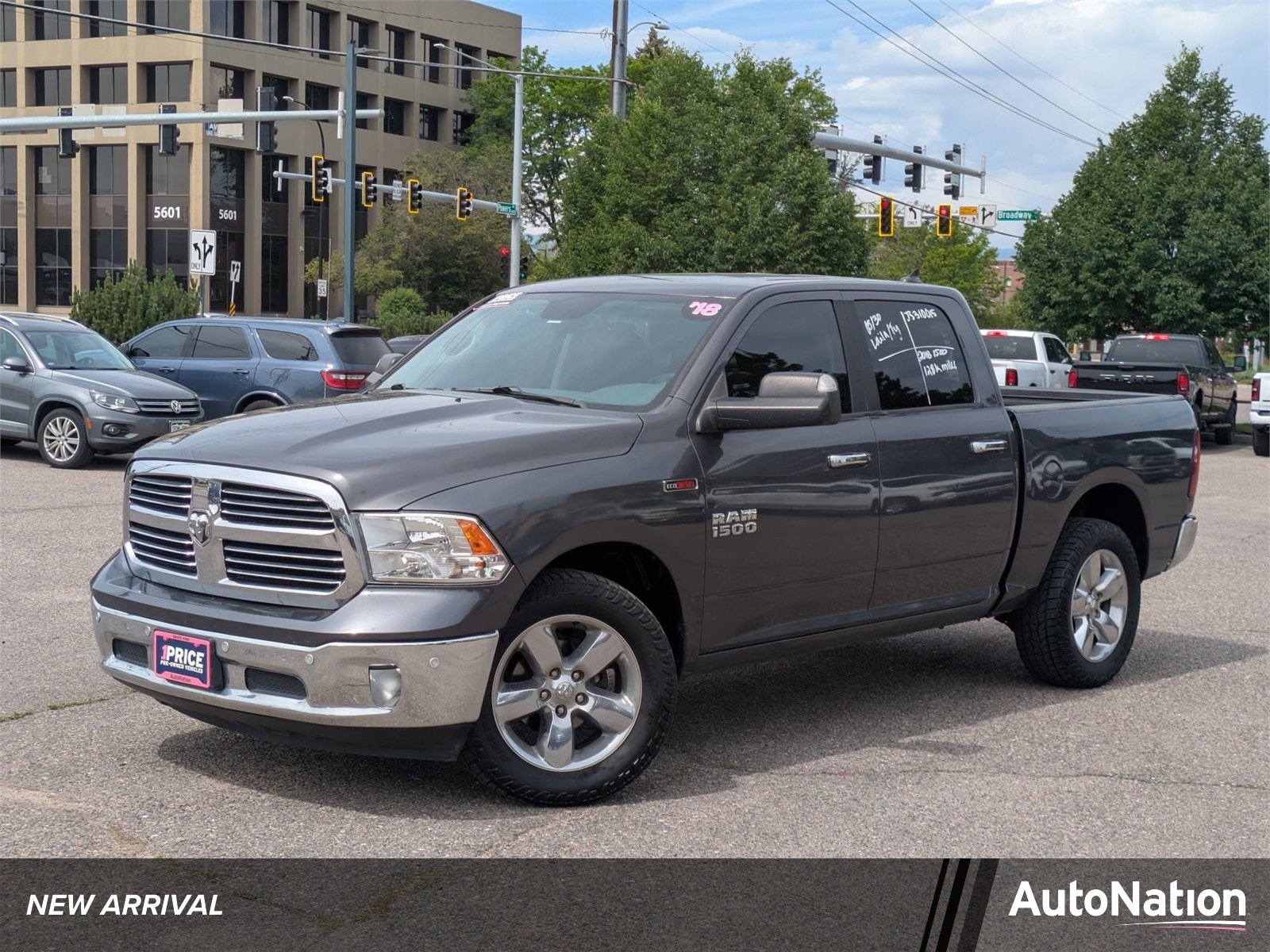 2018 RAM 1500 Big Horn 4x4 Crew Cab 5'7's photo