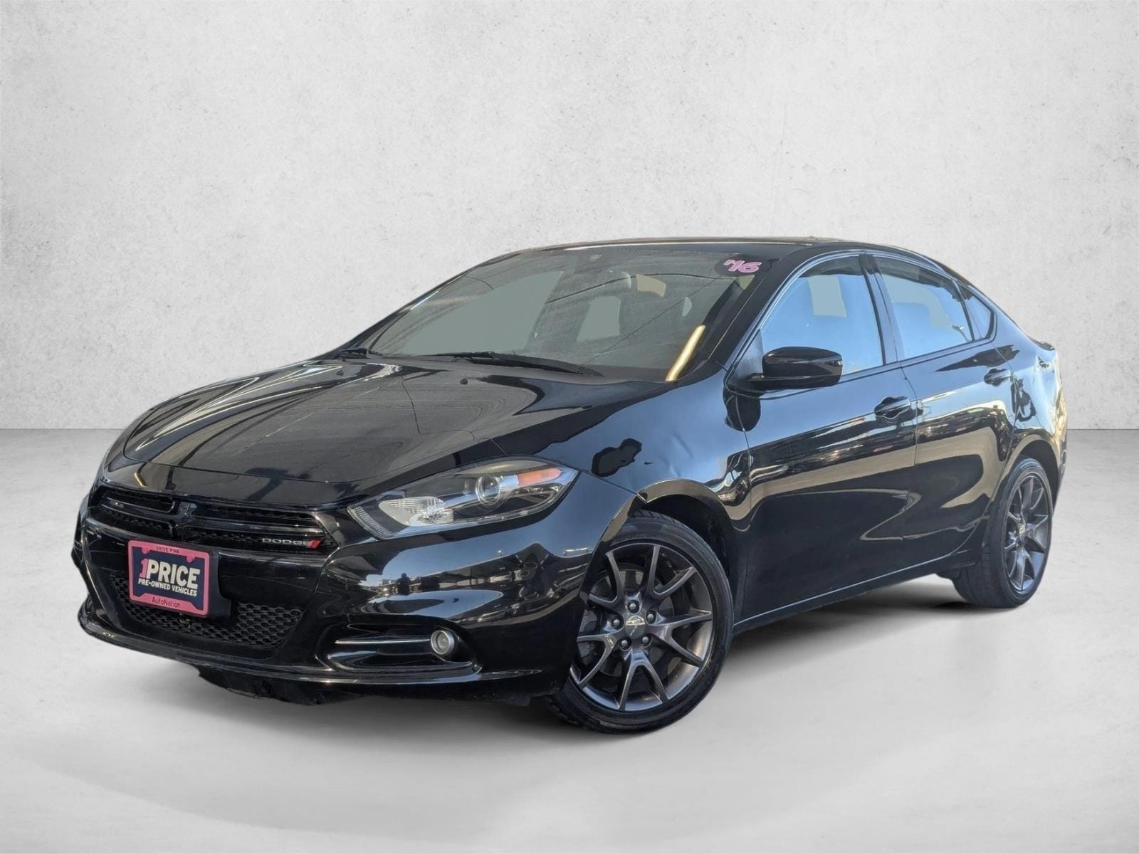 2016 Dodge Dart SXT's photo