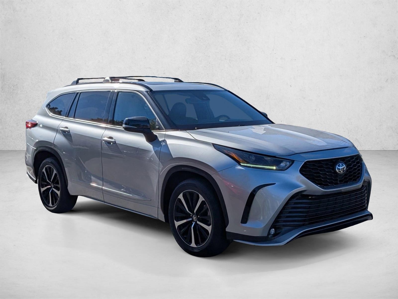 2021 Toyota Highlander XSE photo 2