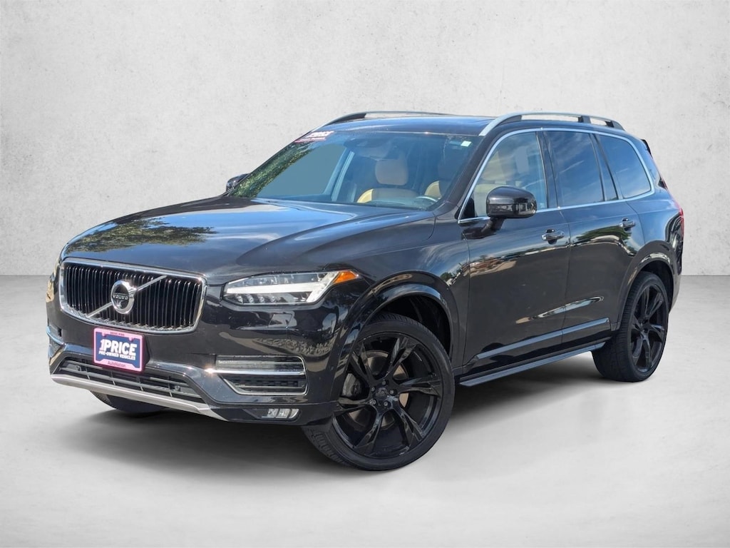 Used 2018 Volvo XC90 Momentum Sport Utility