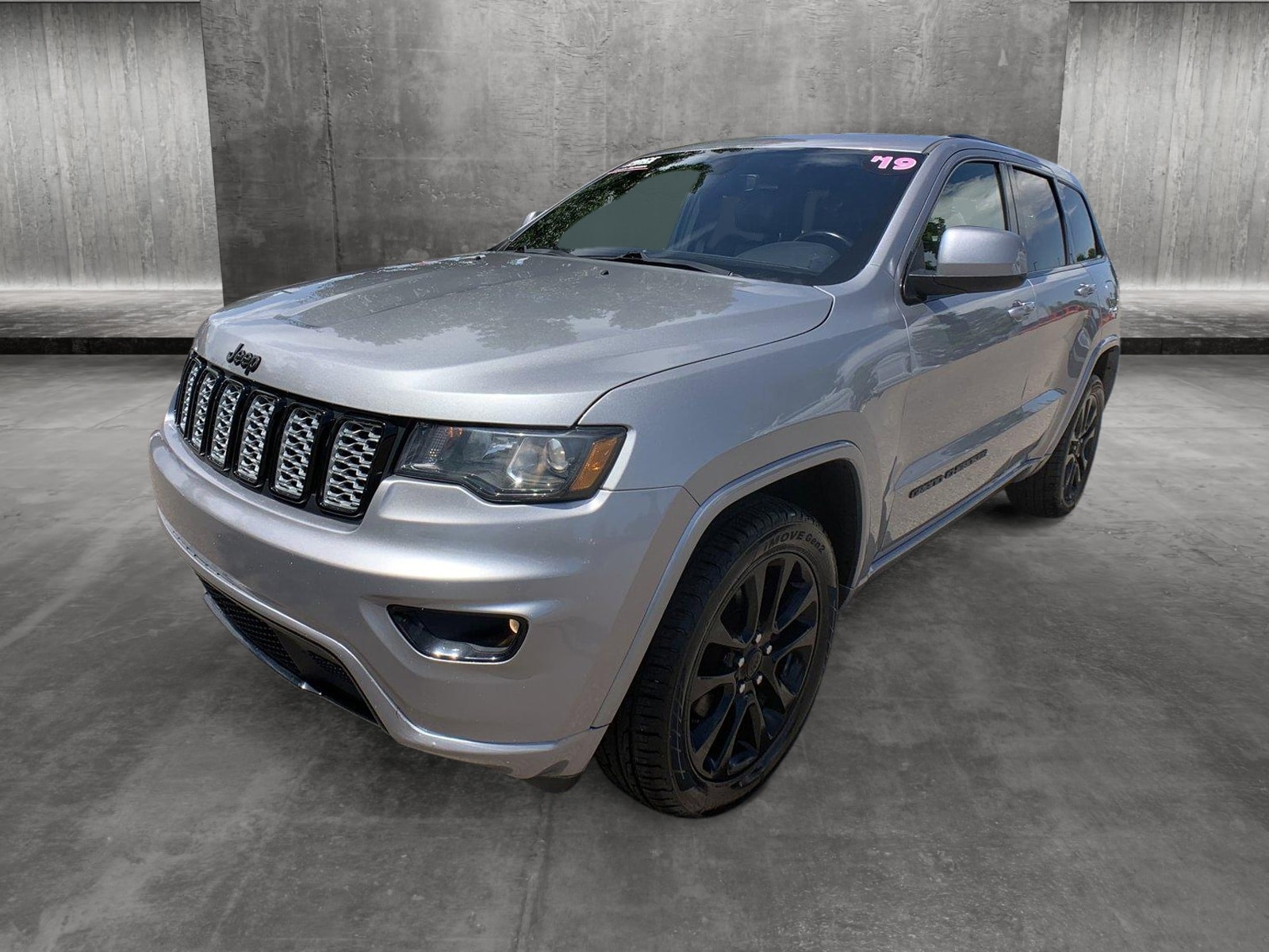 Used 2019 Jeep Grand Cherokee Altitude with VIN 1C4RJFAG0KC849985 for sale in Littleton, CO