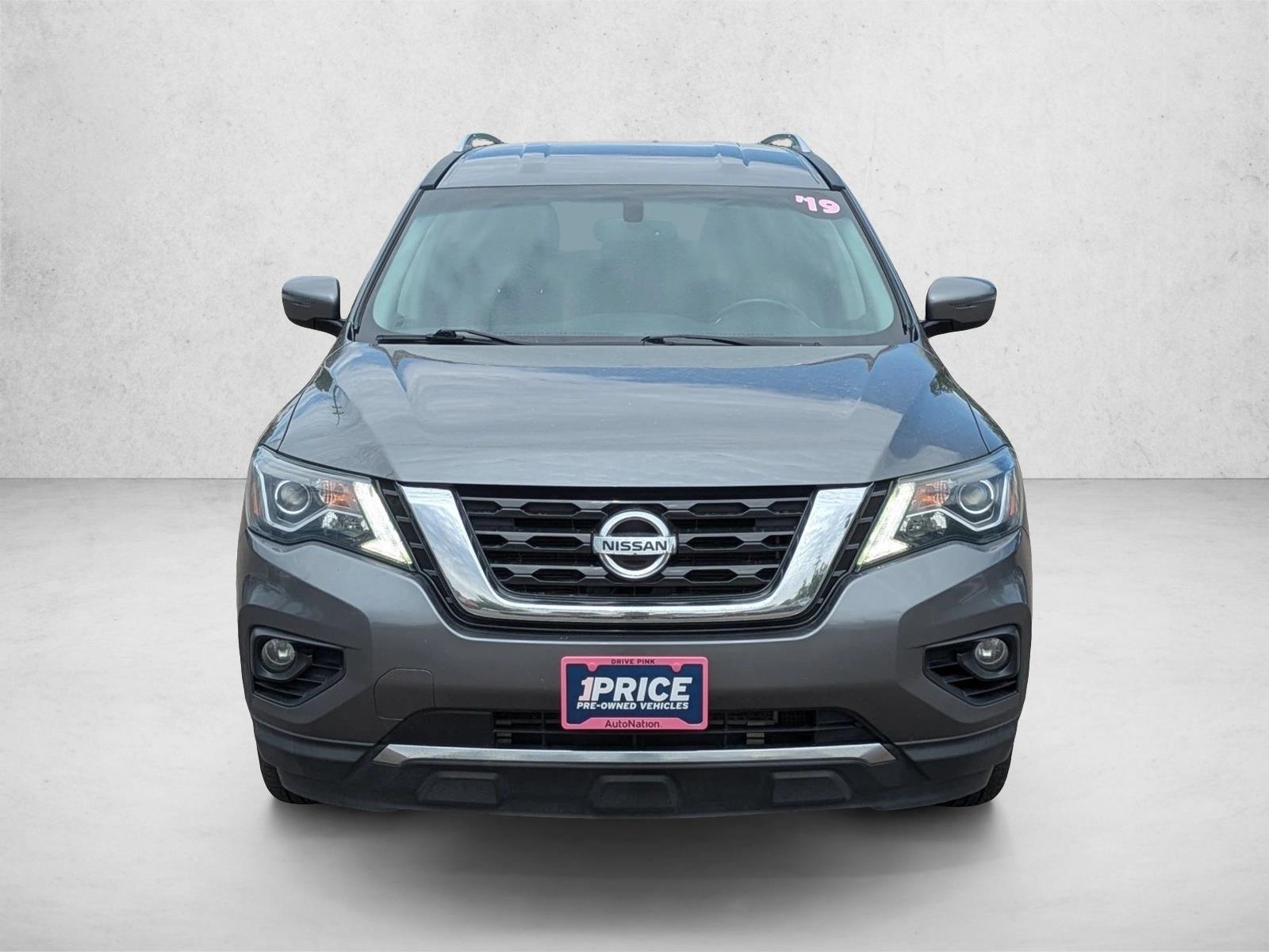 Used 2019 Nissan Pathfinder SV with VIN 5N1DR2MM5KC596820 for sale in Littleton, CO