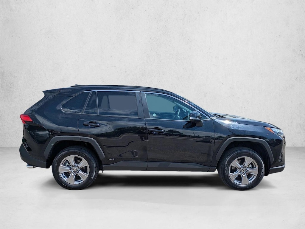 Used 2025 Toyota RAV4 Hybrid XLE Sport Utility