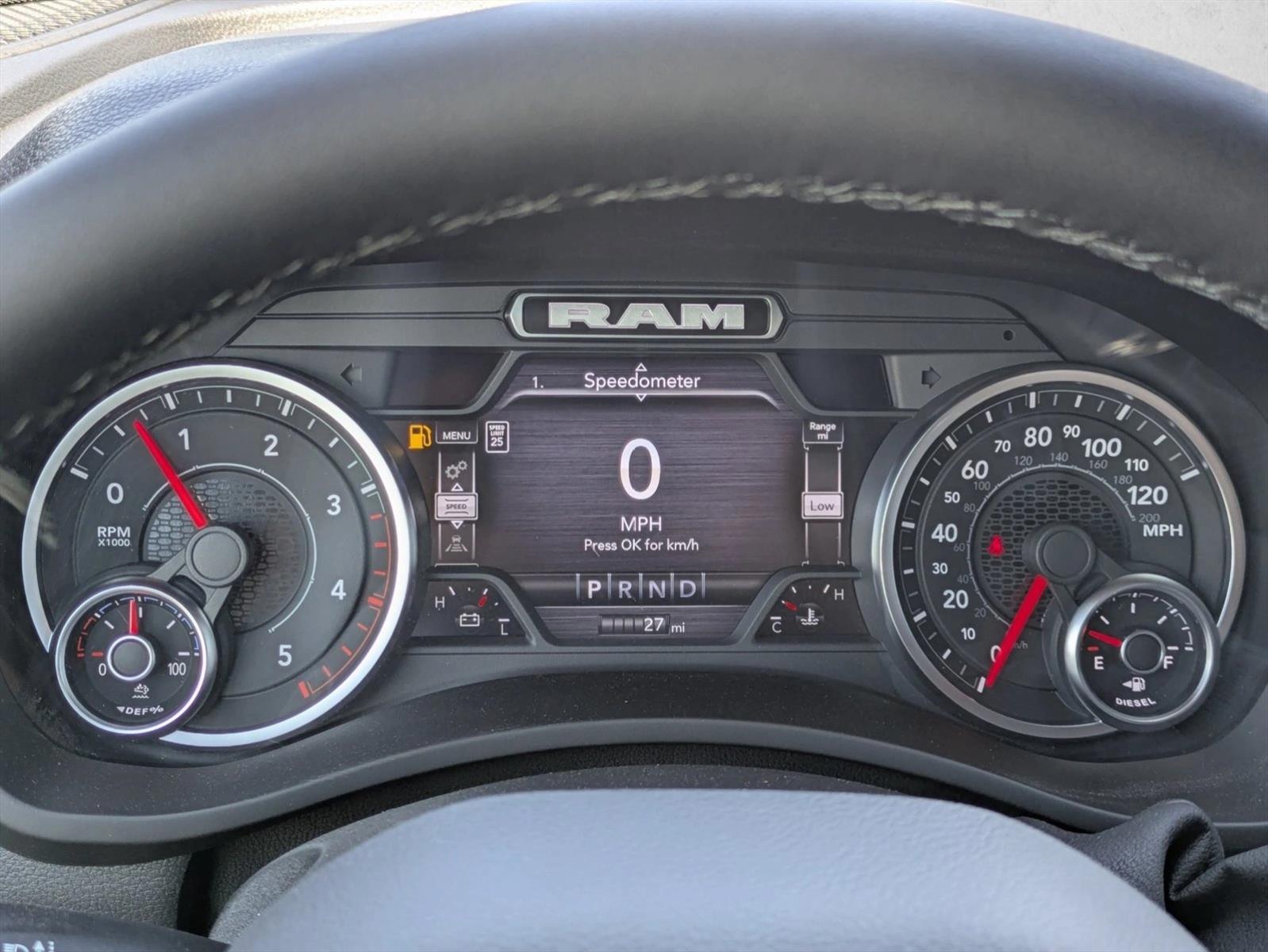 2025 RAM 3500 Tradesman - Photo 10