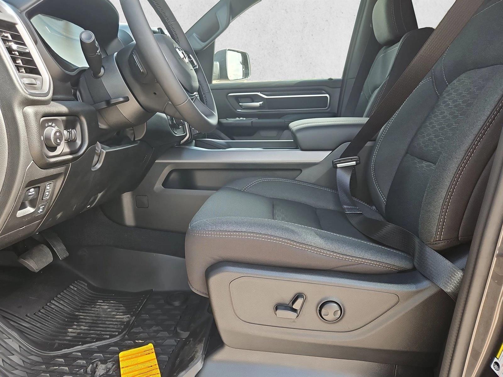 2026 Ram 1500 Big Horn photo 4