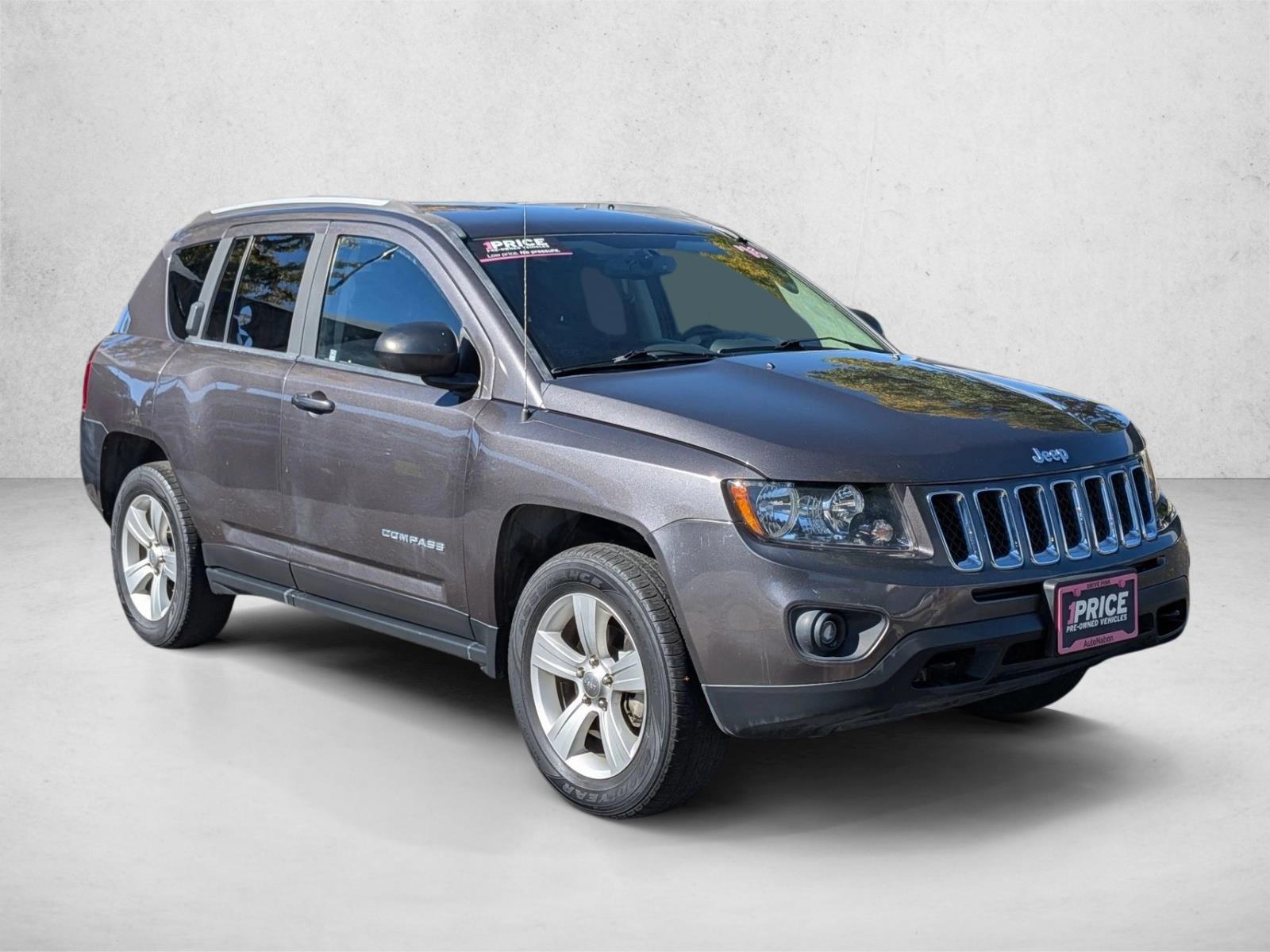 2016 Jeep Compass Sport photo 3