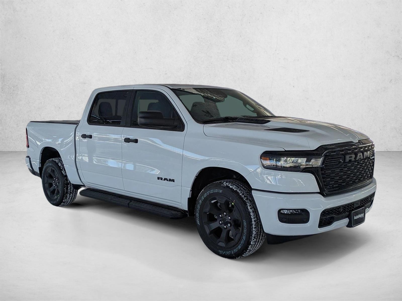 2026 RAM 1500 Express - Photo 6