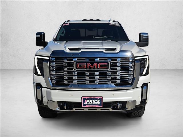 2024 Gmc Sierra 3500 HD Denali photo 2