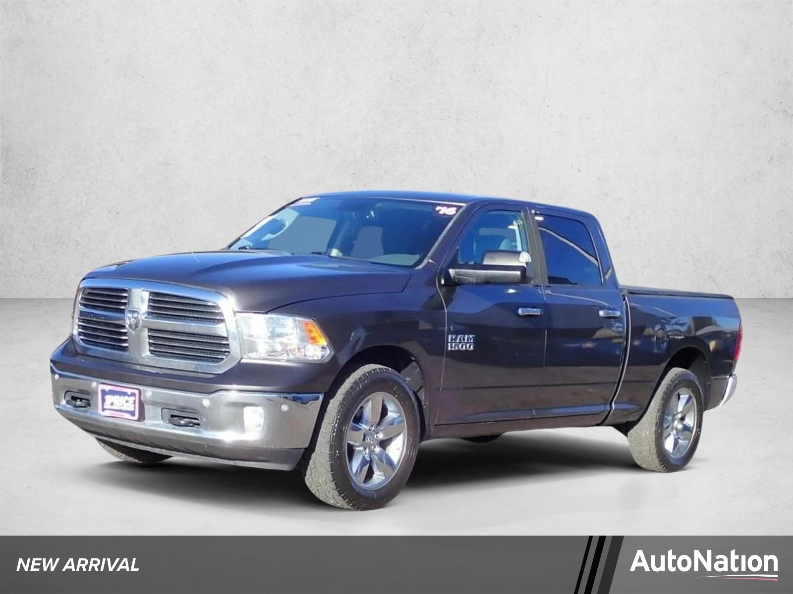 2016 RAM 1500 Big Horn 4x4 Crew Cab 6'4's photo