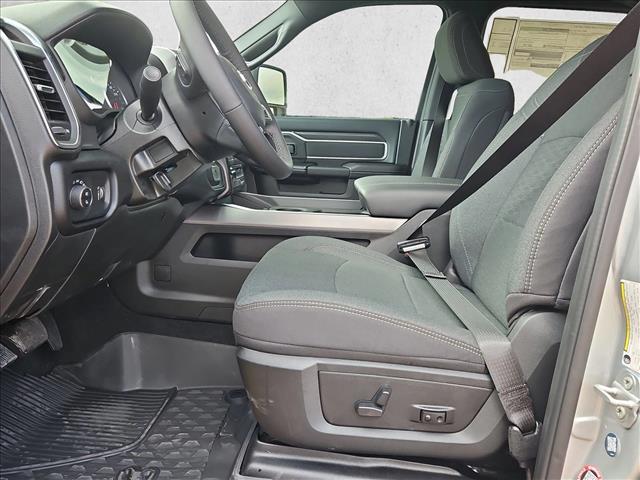 2026 Ram 2500 Big Horn photo 4