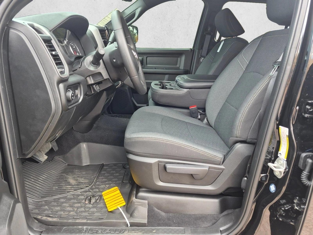 New 2026 Ram 2500 Black Express Truck Crew Cab