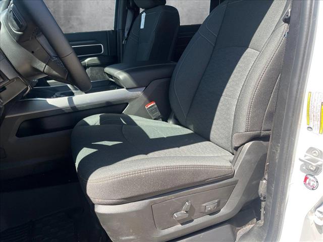 2025 Ram 2500 Big Horn photo 4