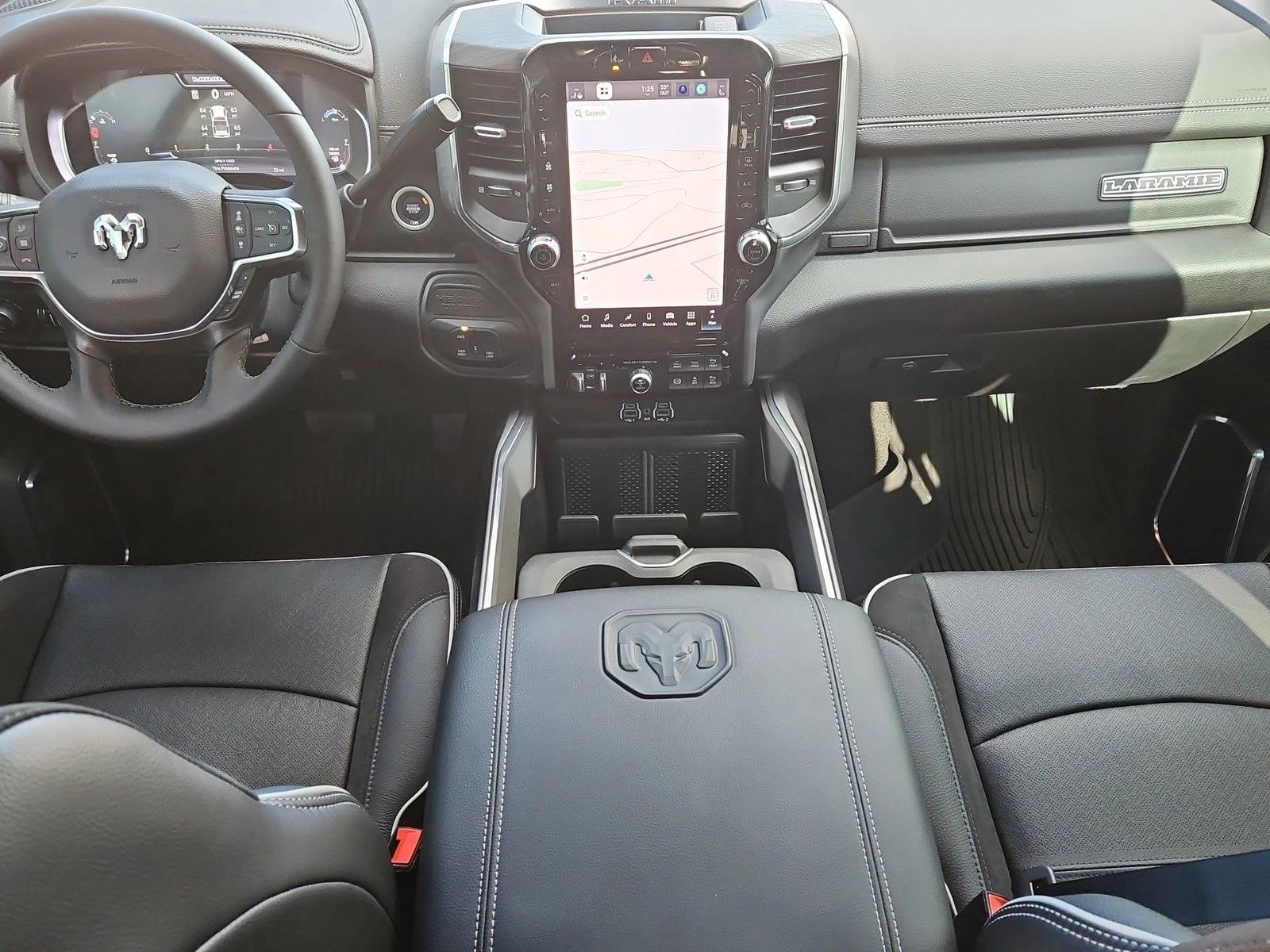 2025 RAM 2500 Laramie - Photo 15