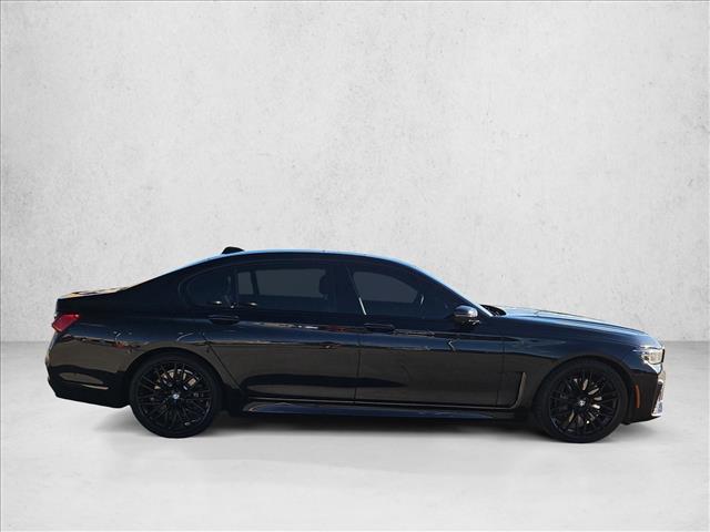 2020 Bmw 750i xDrive Sedan photo 2