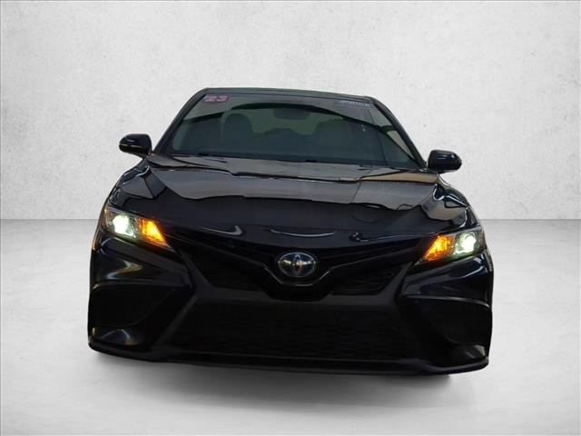 2023 Toyota Camry Hybrid SE photo 2