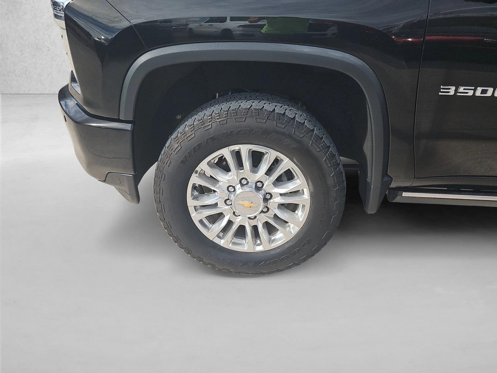 2022 Chevrolet Silverado 3500HD High Country - Photo 21