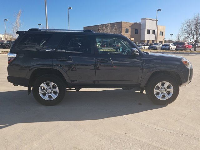 2024 Toyota 4Runner SR5 photo 4
