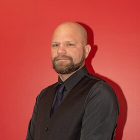 Staff member Bryan from ID_209b6115cedc