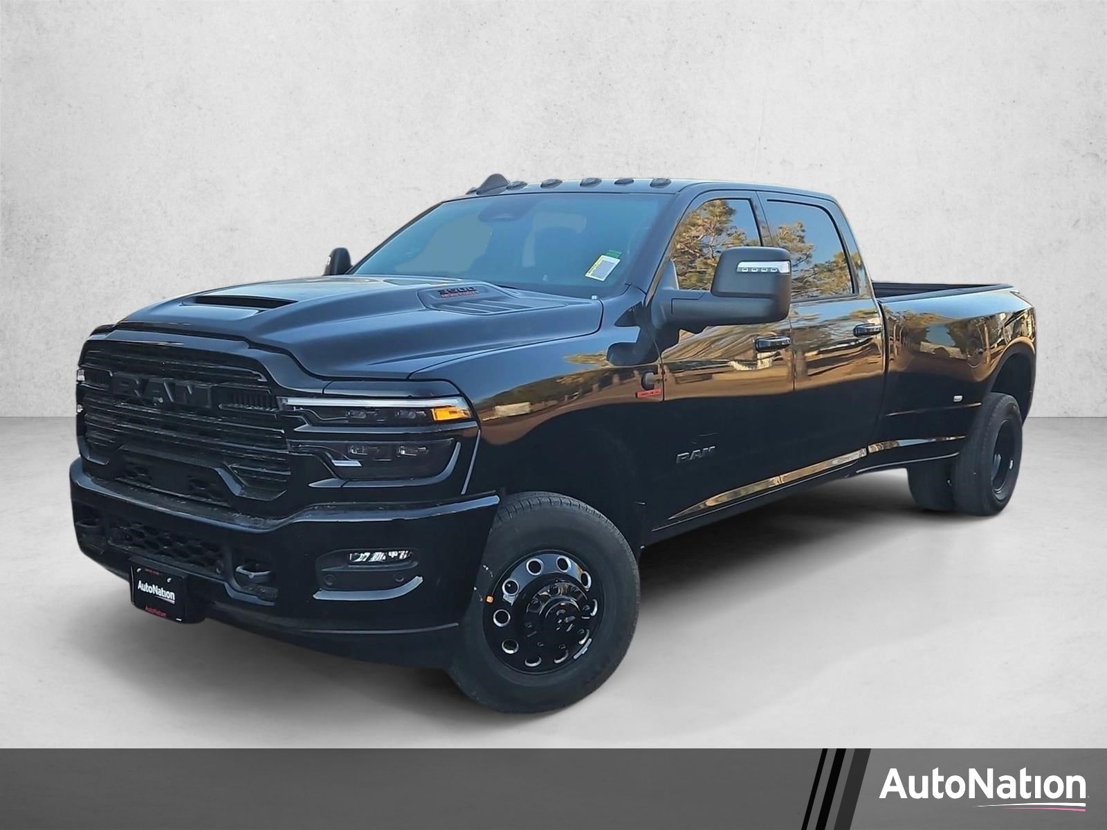 2026 RAM 3500 Laramie 4X4 Crew Cab LWB's photo