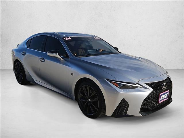 2024 Lexus IS 300 F SPORT photo 3