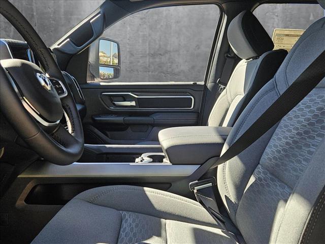 2025 Ram 1500 Big Horn photo 4