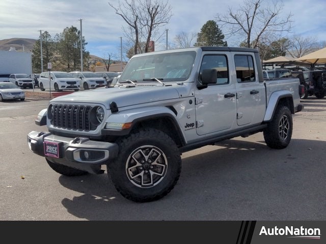 2024 Jeep Gladiator Sport S's photo