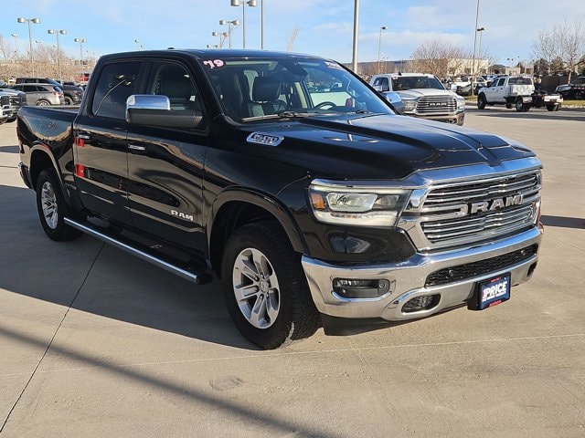 2019 Ram 1500 Laramie photo 2