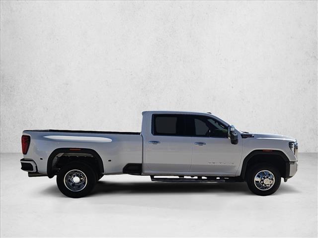 2025 Gmc Sierra 3500 HD Denali photo 4