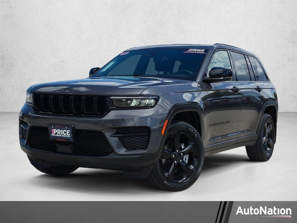 Used 2023 Jeep Grand Cherokee Altitude SUV