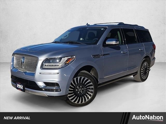 2019 Lincoln Navigator Black Label's photo