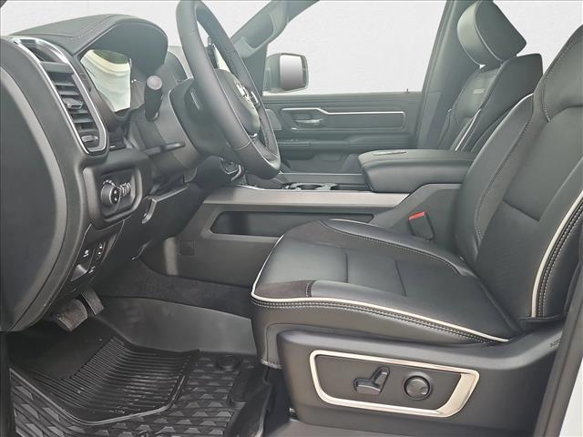 2026 Ram 1500 Laramie photo 3