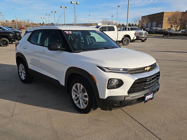 2022 Chevrolet Trailblazer LS photo 2
