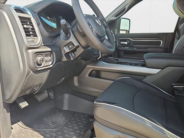 2025 Ram 2500 Laramie photo 3