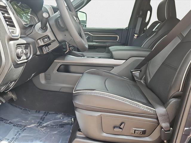 2025 Ram 2500 Laramie photo 4