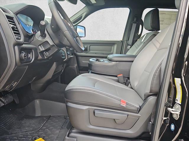 2026 Ram 2500 Tradesman photo 4